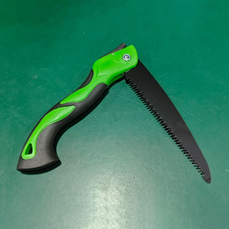 Portable Triple-Edge Foldable Saw for Versatile Cutting